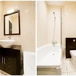 Oyo Majestic 3*