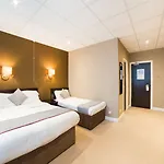 Oyo Majestic Hotel 3*
