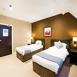 Oyo Majestic Hotel 3*