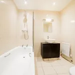 Hotel Oyo Majestic