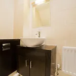 Hotel Oyo Majestic
