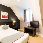 Oyo Majestic Hotel 3*