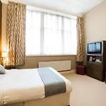 Oyo Majestic Hotel 3*