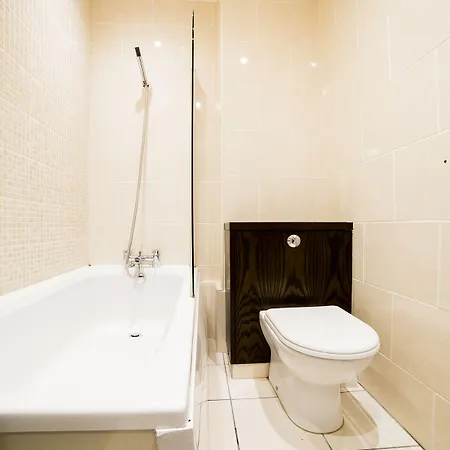 Oyo Majestic Ξενοδοχείο 3*