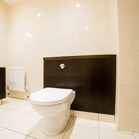 Ξενοδοχείο Oyo Majestic