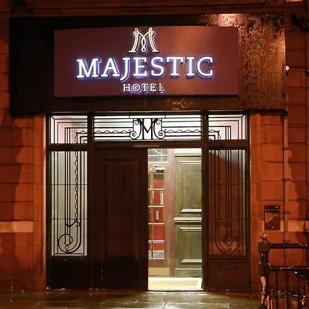 Oyo Majestic 3* 巴罗弗内斯