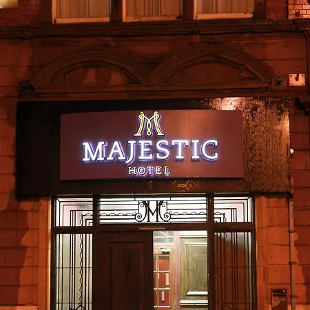 Oyo Majestic 2*