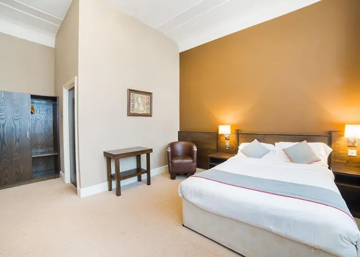 Oyo Majestic Hotel 3*