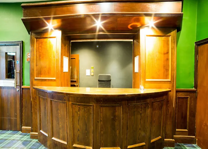 Oyo Majestic Hotel 3*