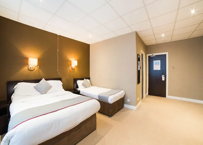 Oyo Majestic Hotel 3*