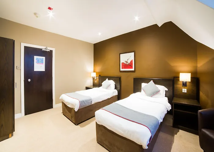 Oyo Majestic Hotel 3*