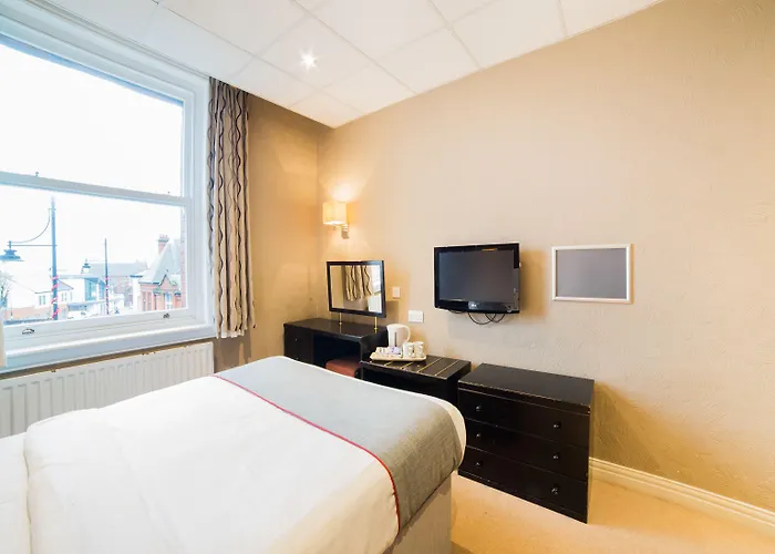 Oyo Majestic 3* Barrow-in-Furness