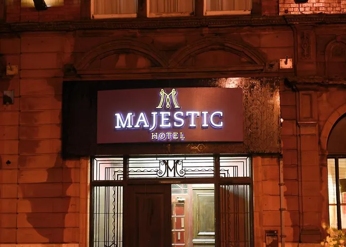 Oyo Majestic 3*
